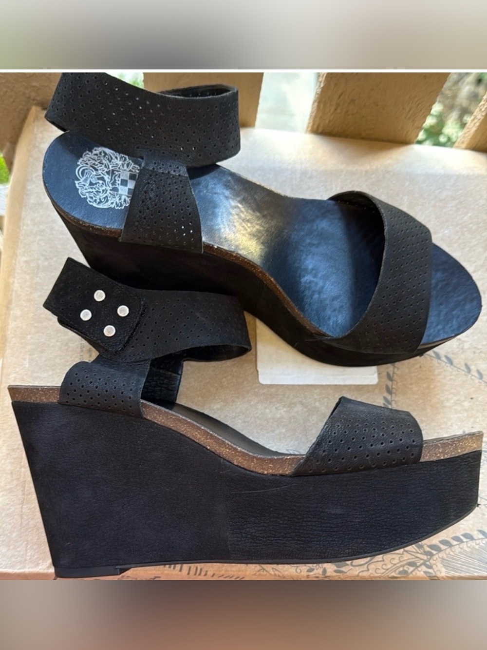 Vince Camuto Valamie Black Ankle-Strap Wedge Sandals LN Size 7.5
